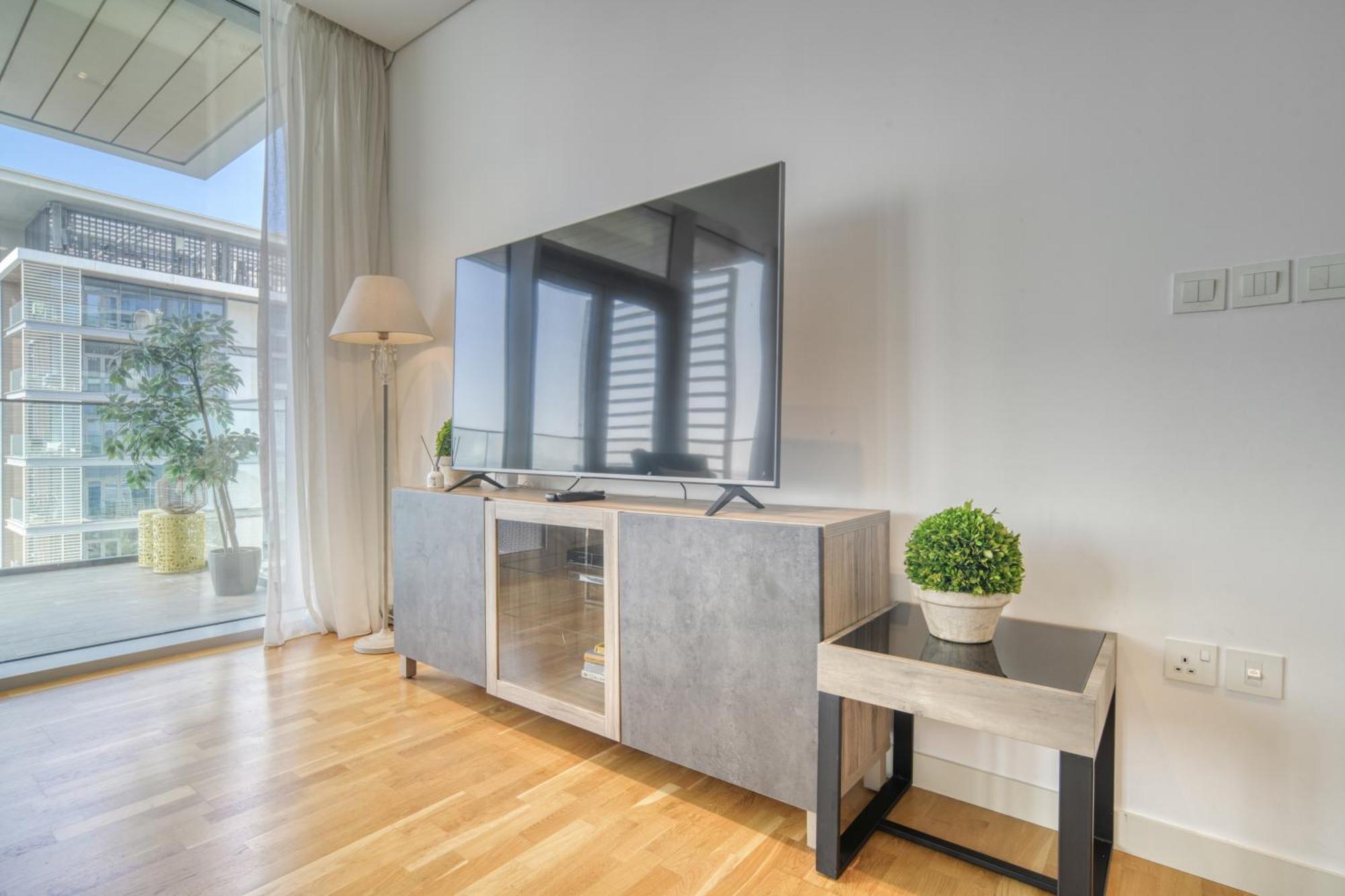 Apartment Shadow Of The Sun By Lagom